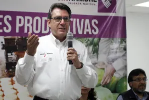 Vega Rayet, otro apuntado para la minigubernatura