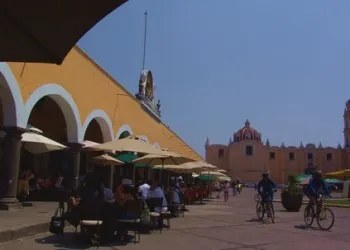 Cobrarán uso de Portales a restauranteros en Cholula