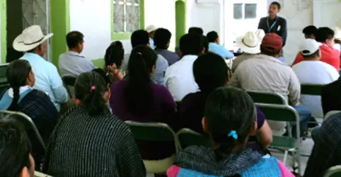 Comunidades indígenas aprenden sobre sus derechos humanos
