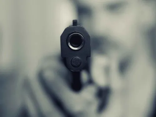 Cae hombre que amenazó con disparar a quien no usara cubrebocas