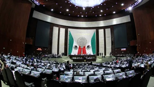 Diputados, igual de flojos e improductivos