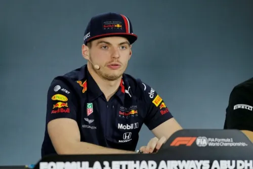 Red Bull extiende contrato a Verstappen hasta finales de 2023