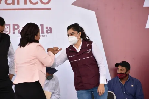 Claudia Rivera en campaña