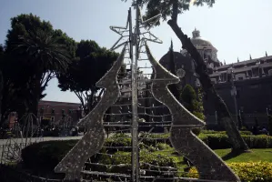 Comuna instalará pista de hielo y pantallas gigantes en zócalo