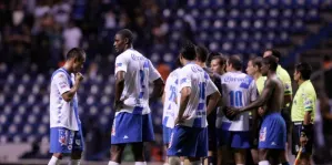 Pumas gana de visita en Puebla con penal dudoso