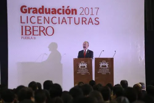 Gradúa IBERO Puebla a los mejores para el mundo durante las ceremonias 2017: Font