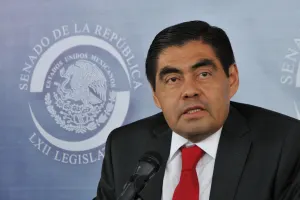 AMLO divide a las izquierdas: Barbosa