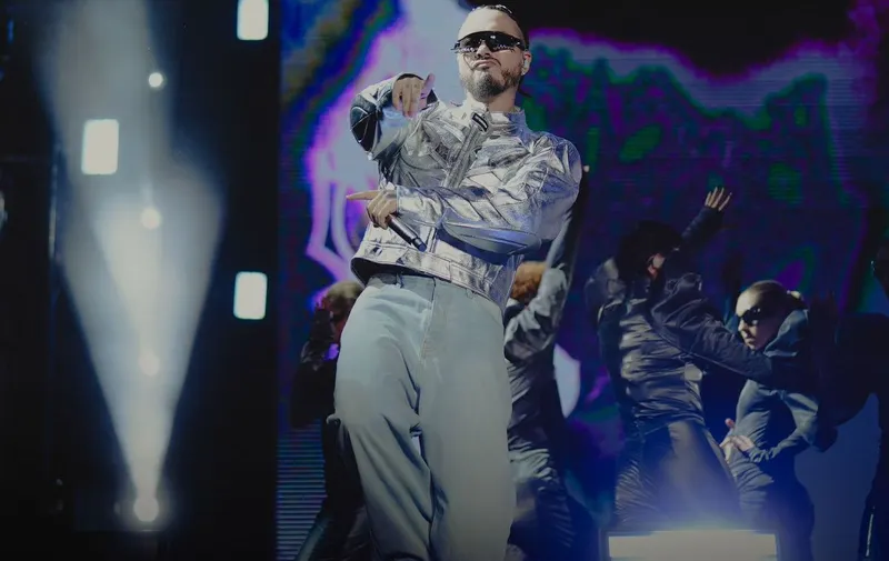j-balvin-fig-leon-24