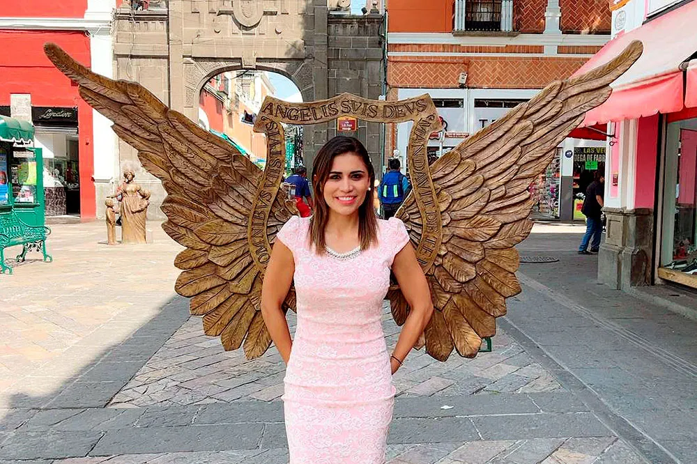 Karina Romero Alcala Alas Que Abrazan