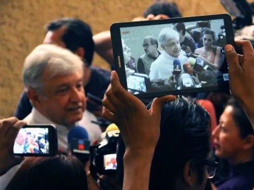 Afina AMLO amparos contra el nuevo aeropuerto