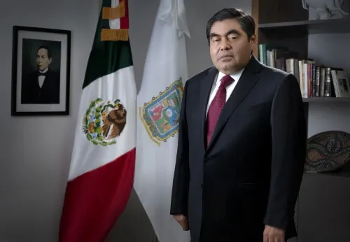 Gobierno de Puebla impulsa el bienestar y construye la paz para las y los poblanos: Miguel Barbosa