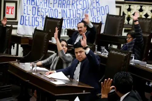 Aprueban incremento de recursos para el Poder Legislativo y la reducción del presupuesto a la ASE