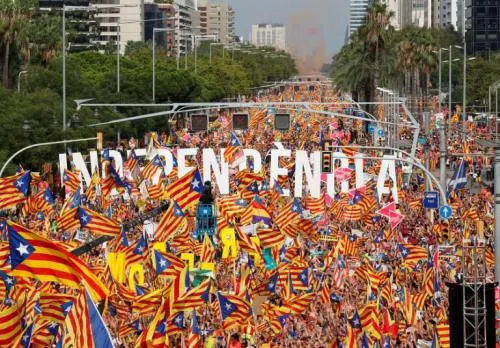 Miles de manifestantes exigen la independencia de Cataluña
