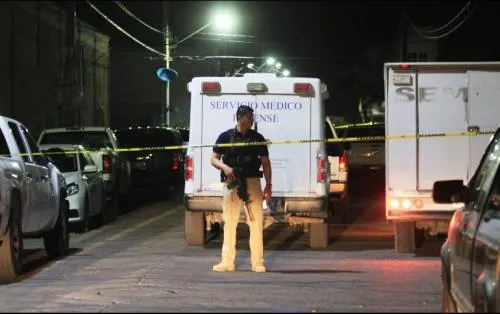 Suman ocho muertos por atentado en palenque de Guanajuato