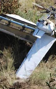 Mueren dos personas al caer helicóptero en Ensenada