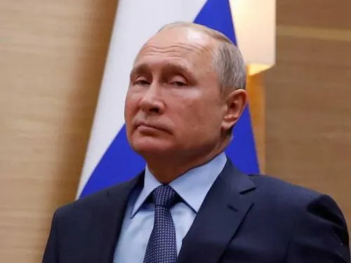 Advierte Putin a EU que Rusia está lista para escalada armamentista