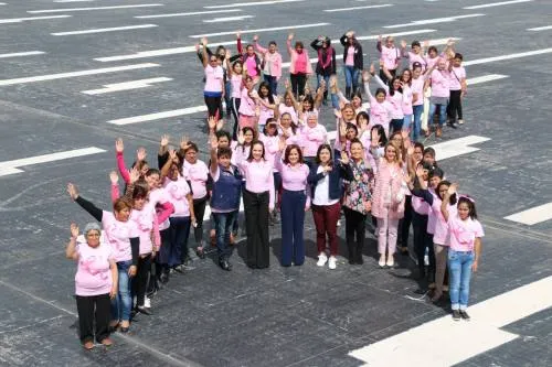 Dinorah López de Gali brinda apoyo a pacientes diagnosticadas con cáncer de mama