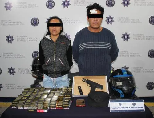 Detiene Policía Municipal a dos integrantes de la banda “Los Eskatos”; atracaban tiendas Oxxo