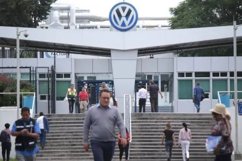 Inició despido de eventuales en VW de México
