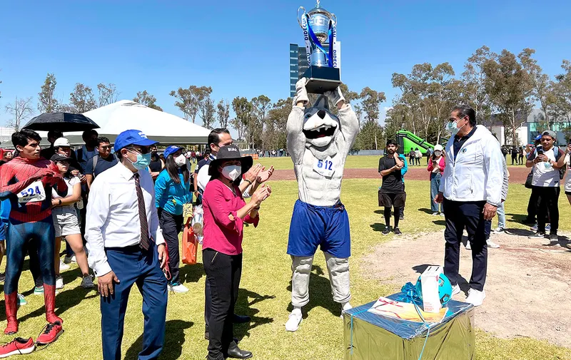 buap-carrera-de-botargas-dia-amor-amistad