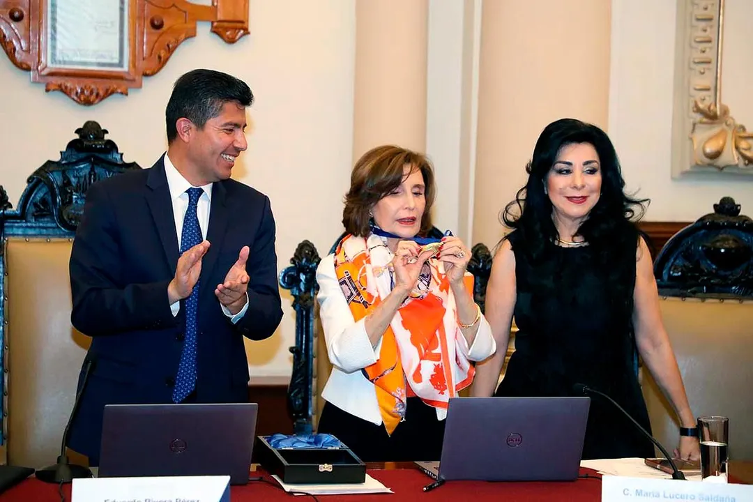 Eduardo Rivera Angeles Mastretta Lucero Saldana