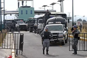 Unos 22 empleados de El Altiplano estarían vinculados con escape de El Chapo