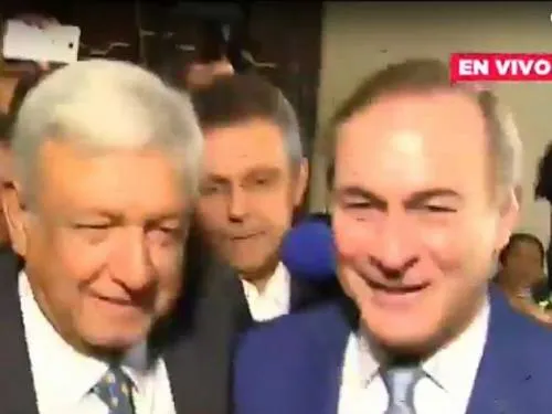 Recibe CCE a López Obrador para sostener una reunión