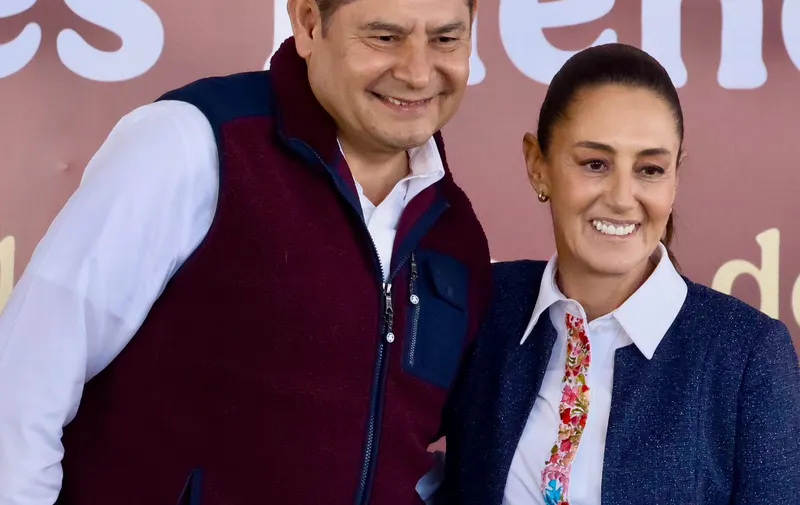 Arranca en Puebla el Programa Nacional de Conservación de Carreteras y Bachetón 2026