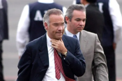 Juan Collado recibió 4.4 mdd de empresas “fantasma”: El País