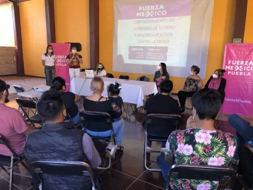 Fuerza por México de visita en Tehuacán para la erradicación de la violencia contra las mujeres