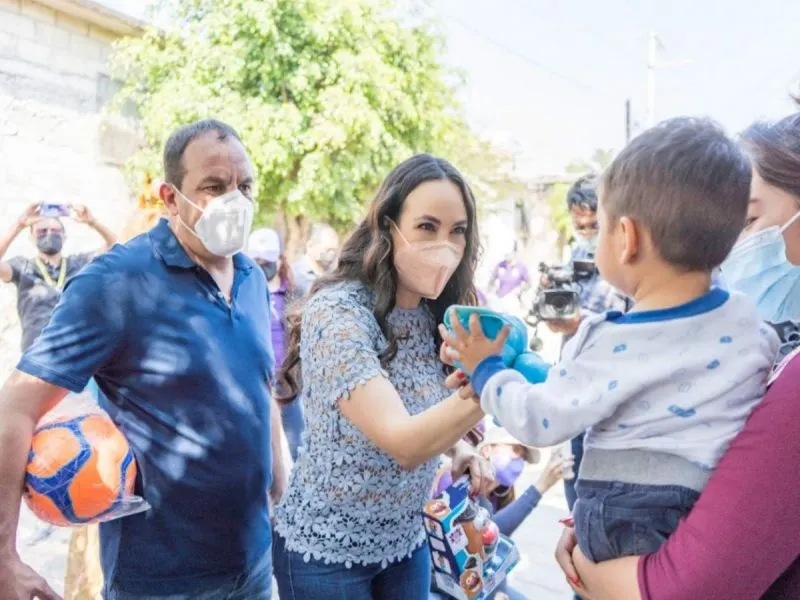 Gobierno de Morelos entrega juguetes a niñas y niños