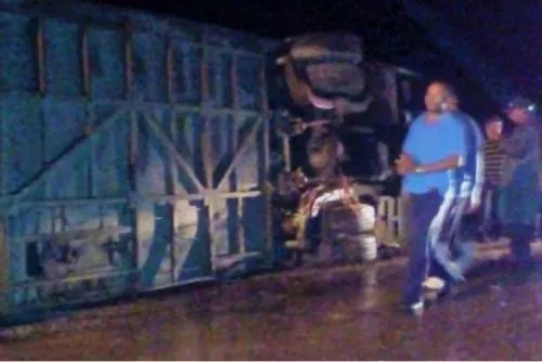 Tres muertos y 30 heridos por vuelco de autobús en Holguín, Cuba
