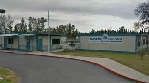Al menos cinco muertos en un tiroteo cerca de un colegio de California