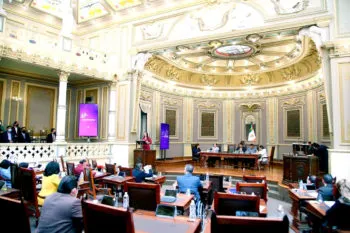 El Congreso definirá tiempos para despenalizar el aborto en Puebla; Ejecutivo será respetuoso