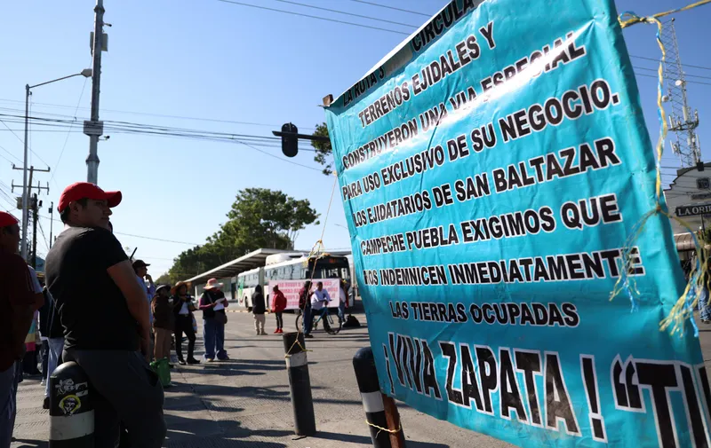 Ejidatarios de San Baltazar Campeche bloquean bulevar Valsequillo y avenida Las Torres; exigen el pago de tierras expropiadas