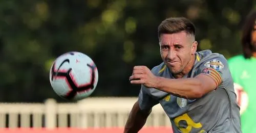 Herrera y “Tecatito” inician aventura en Champions contra Schalke 04