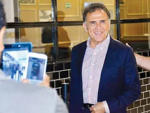 PGR recupera $421 millones de Veracruz