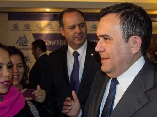 A finales de agosto, renegociación del TLCAN, estima Guajardo