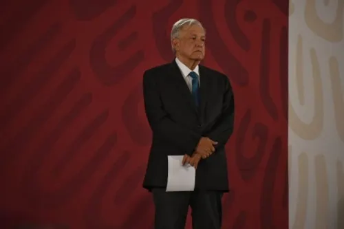 Es muy probable que los libros de educación estén a tiempo: AMLO