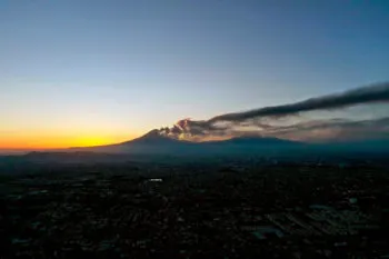 Actividad del volcán Popocatépetl provoca contaminación del aire en Puebla capital y municipios cercanos