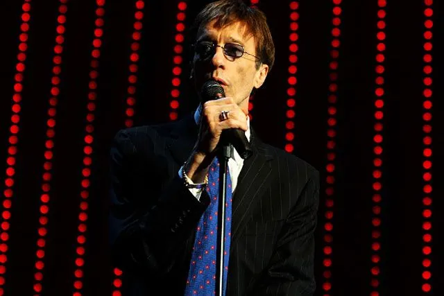 Robin Gibb entra en coma en hospital de Londres