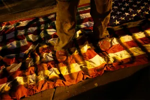 Supuesto racismo enciende violencia en St. Louis