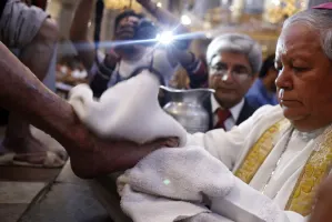 Encabeza Arzobispo en Catedral el Lavatorio de Pies