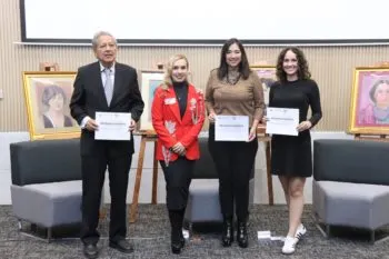 Realizan en Congreso de Puebla conversatorio “Mujeres bien armadas de la Revolución Mexicana”