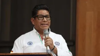 Evitan despido de obreros de VW que servirían para reelegir a Hugo Tlalpan