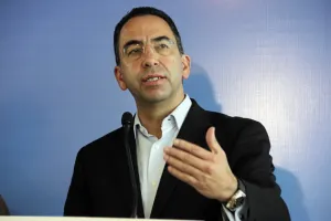 Ceballos quiere regresar al PRI: Javier Lozano