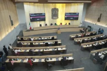 Buscan en el Congreso de Puebla reconocer como Patrimonio Cultural Intangible el Baile de los Huehues de Xanenetla