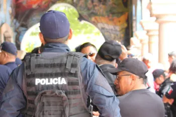 Policías de Tehuacán hacen paro de labores en apoyo a un compañero enfermo