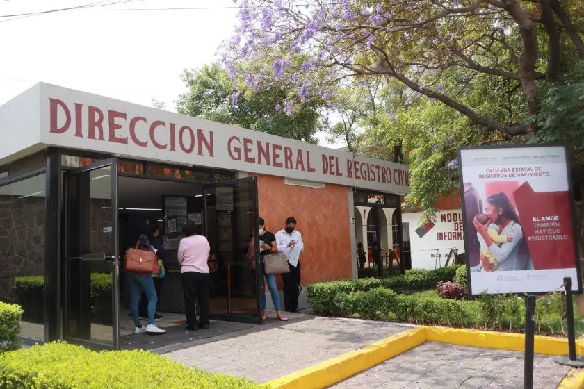 exposición “Poder, Arte y Oropel”