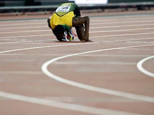 VIDEO: Gatlin le amarga el adiós a Bolt en los 100 metros